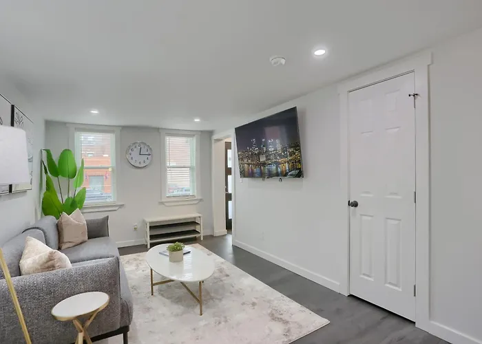 Stylish And 3bd North Side *